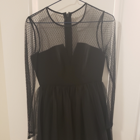 Back dress - Picture 1 of 2